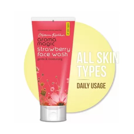 Aroma Magic Strawberry Face Wash  (100 ml)